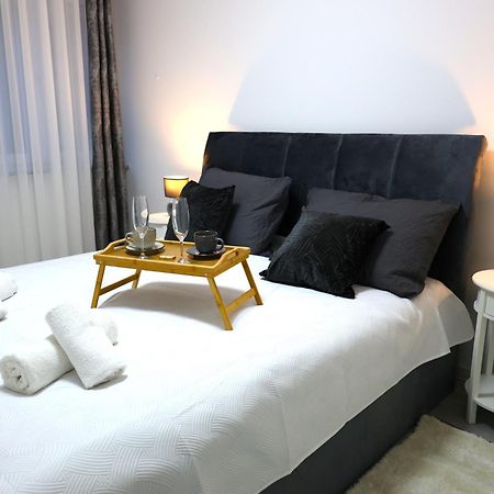 Nastasija Apartment Eszék Kültér fotó